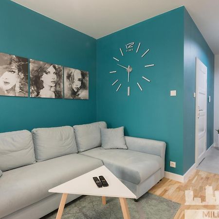 Millennium Awangarda Mint Apartment Varşovia Exterior foto