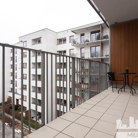 Millennium Awangarda Mint Apartment Varşovia Exterior foto