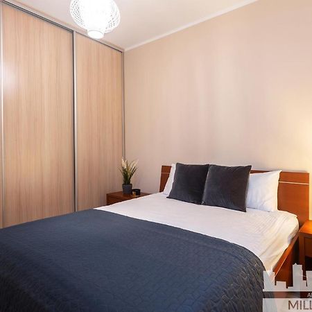 Millennium Awangarda Mint Apartment Varşovia Exterior foto