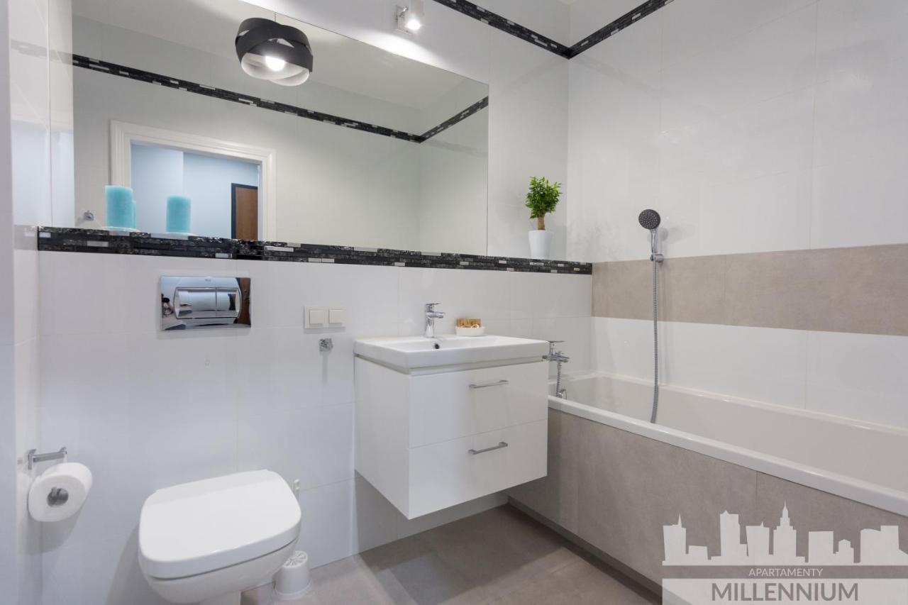 Millennium Awangarda Mint Apartment Varşovia Exterior foto