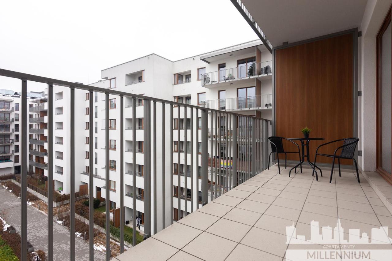Millennium Awangarda Mint Apartment Varşovia Exterior foto